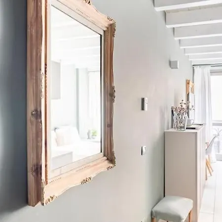 Center Mia - Modern & + Wifi